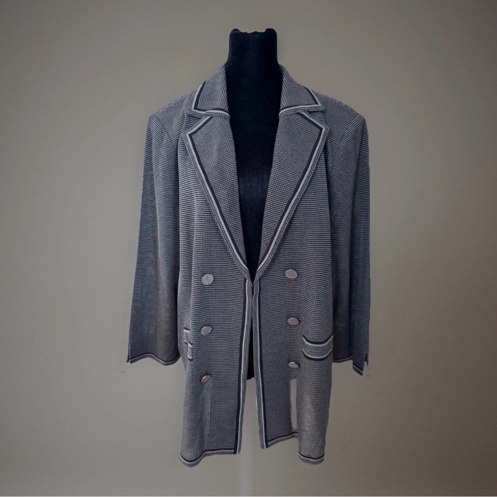 Misook Knit Sweater Jacket Plus Sz 1X Gray Black Classic Office Button Detail